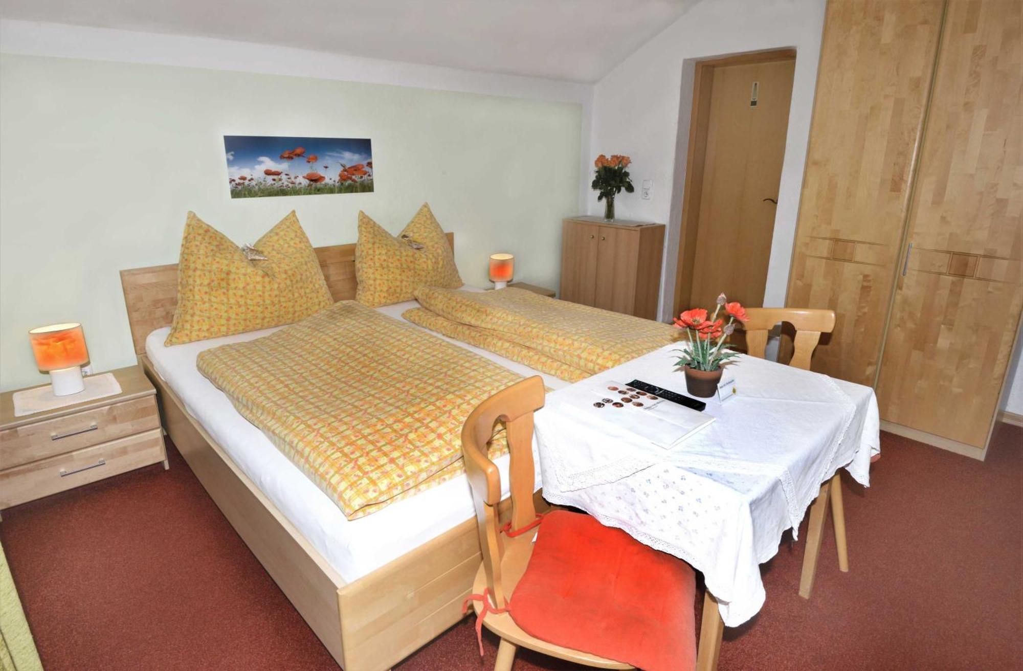 טהאור Gaestehaus Sonnenheim מראה חיצוני תמונה
